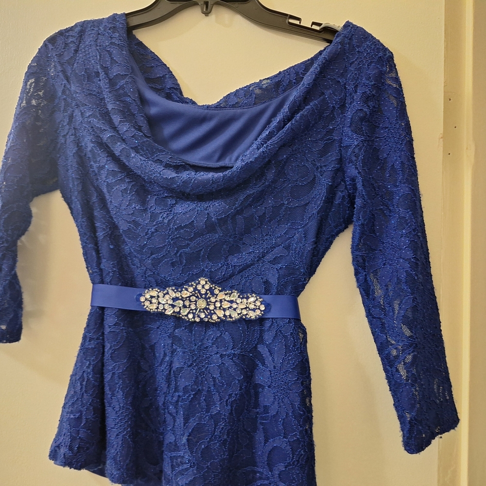 Elegant Blue Lace Women's Jacket